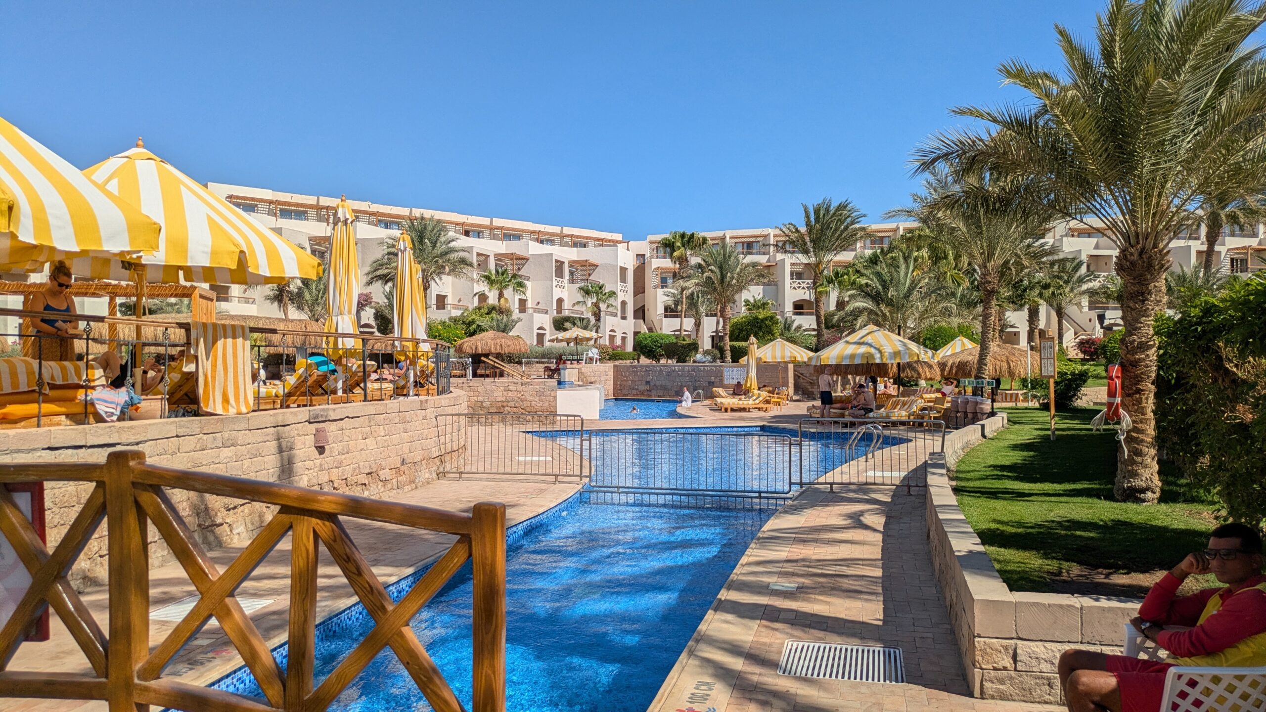 Erster Tag im Hotel Arabesque